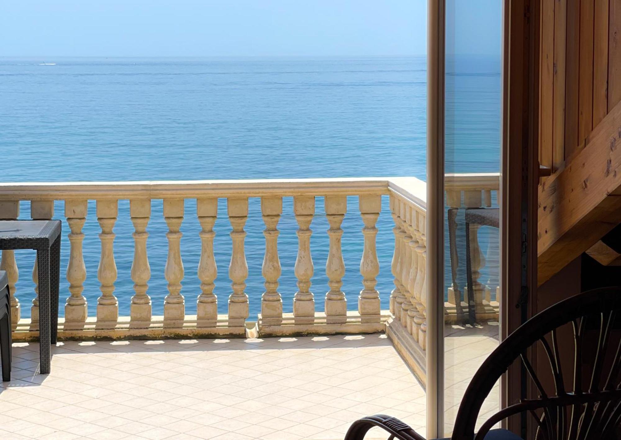 Maremare Apartments Giardini-Naxos Kültér fotó